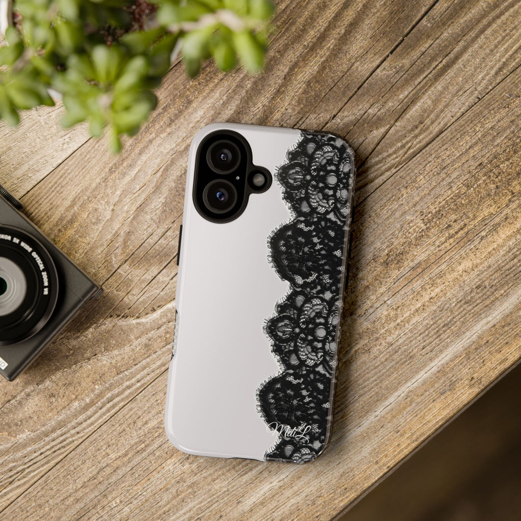 Lace | Black and White - Mare di Luna