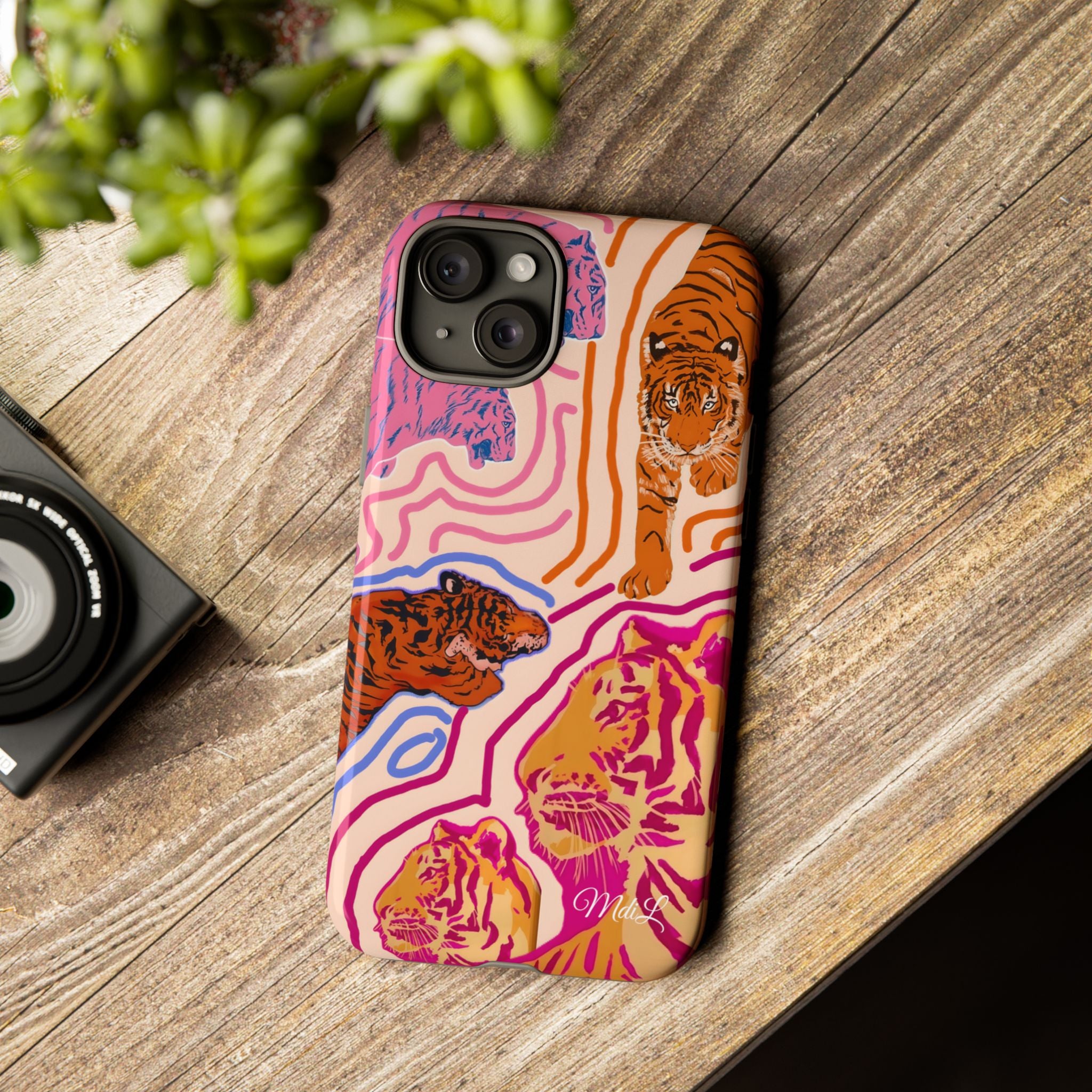 Artsy | Tiger - Mare di Luna